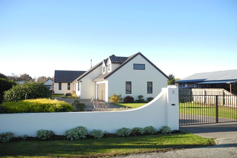 Photo of property in 8 Grace Street, Waimate, 7924