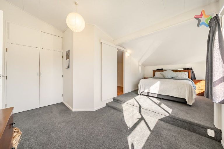 Photo of property in 10 Crawford Grove, Naenae, Lower Hutt, 5011