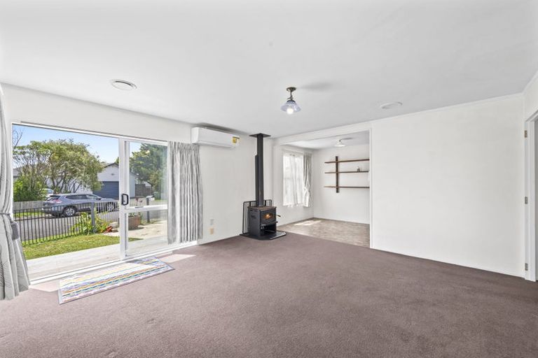 Photo of property in 5 Myrlene Place, Nawton, Hamilton, 3200