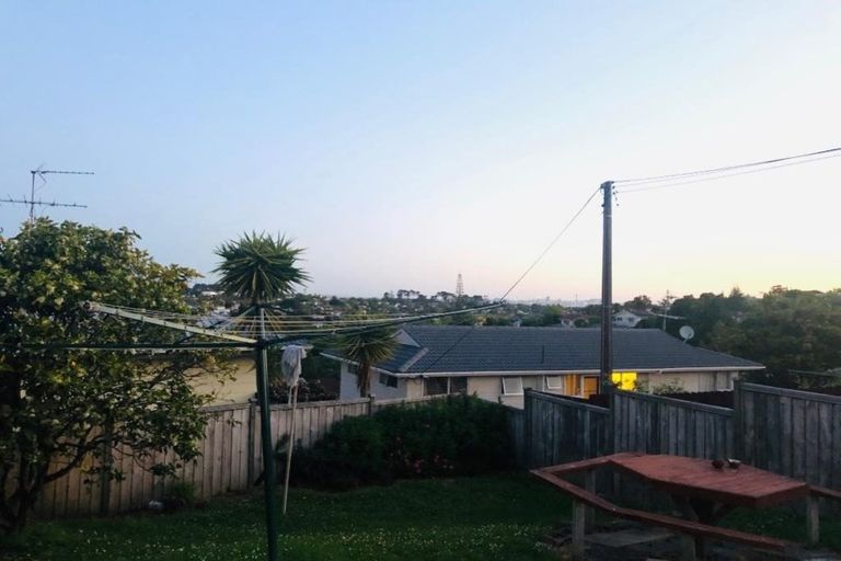 Photo of property in 307 Sunset Road, Sunnynook, Auckland, 0632
