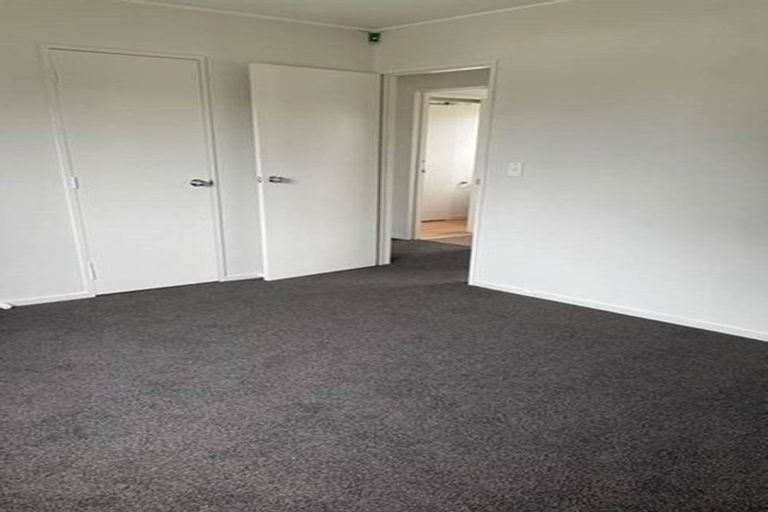 Photo of property in 1/100 Shifnal Drive, Randwick Park, Auckland, 2105