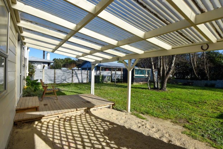 Photo of property in 16 Kupe Drive, Carterton, 5713