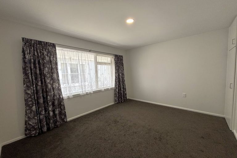 Photo of property in 72 Hawke Street, New Brighton, Christchurch, 8083