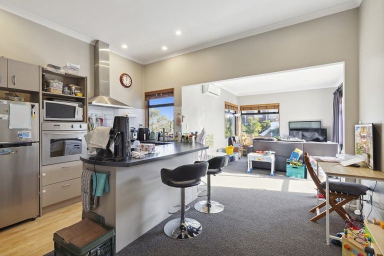 Photo of property in 40 Seatoun Heights Road, Seatoun, Wellington, 6022