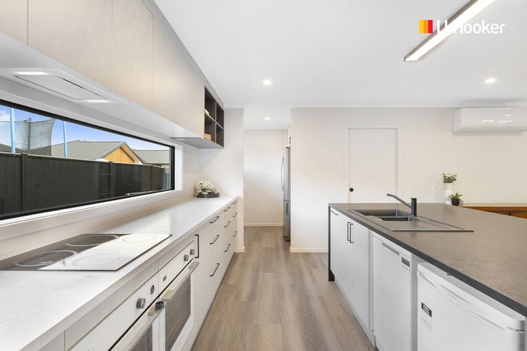 Photo of property in 10 Neil Collins Lane, Mosgiel, 9024