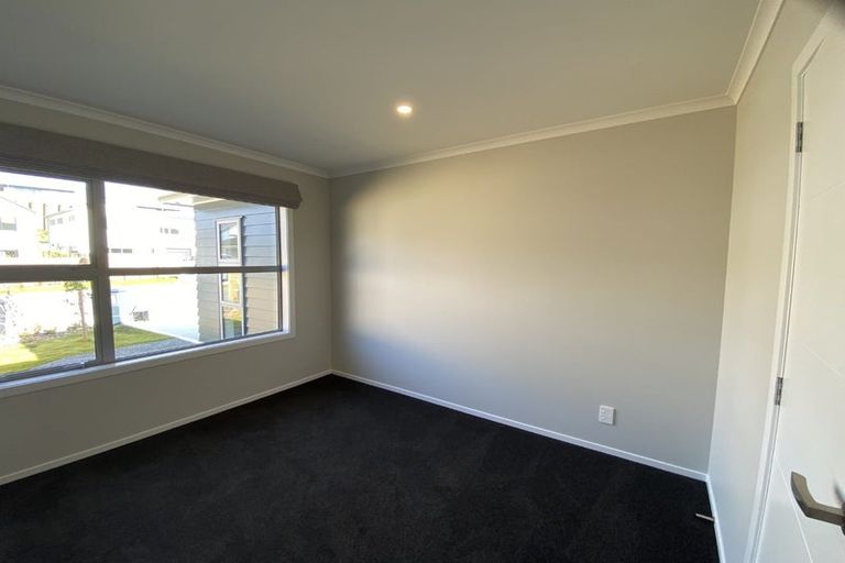 Photo of property in 9 Takapo Grove, Kelson, Lower Hutt, 5010