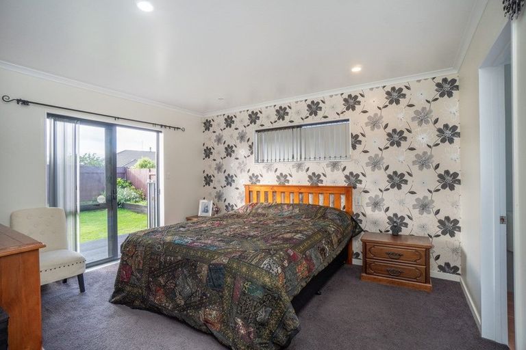 Photo of property in 155 Schnell Drive, Kelvin Grove, Palmerston North, 4414