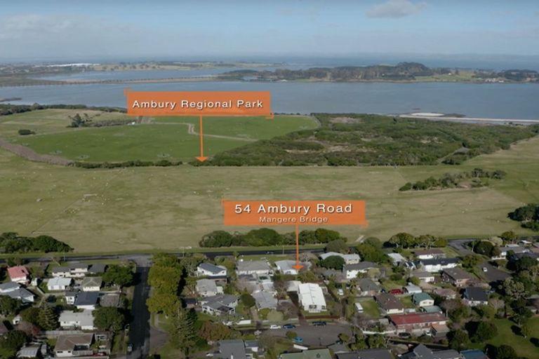 Photo of property in 54 Ambury Road, Mangere Bridge, Auckland, 2022
