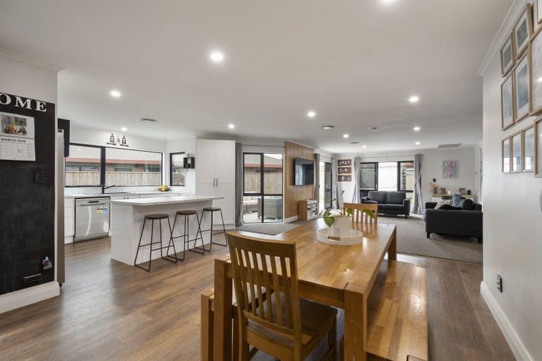 Photo of property in 12 Jefferson Crescent, Milson, Palmerston North, 4414