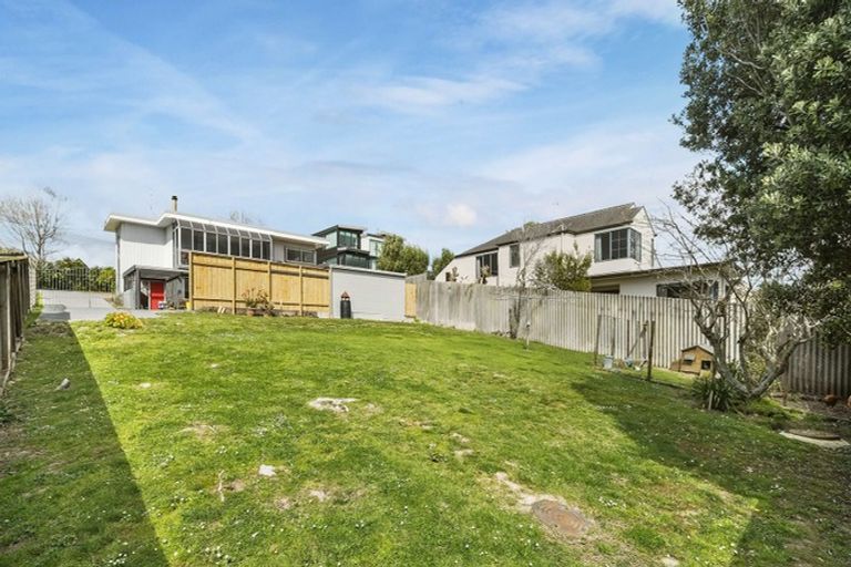 Photo of property in 51a Park Rise, Campbells Bay, Auckland, 0630