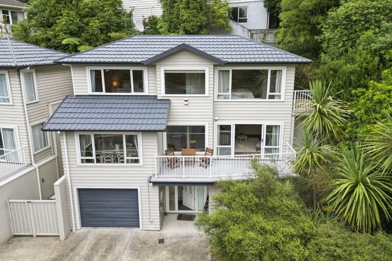 Photo of property in 1a Paisley Terrace, Karori, Wellington, 6012