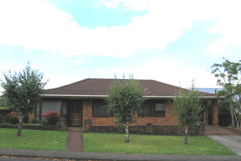Photo of property in 2 Harmel Road, Glendene, Auckland, 0602