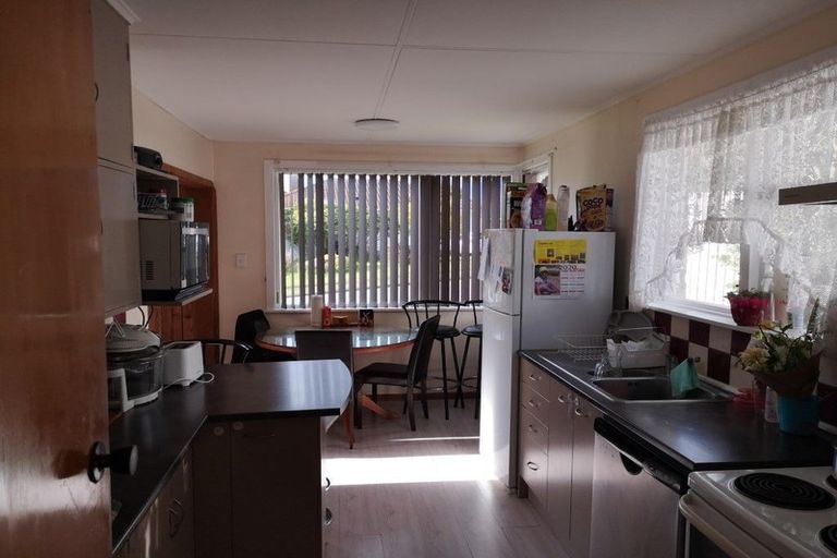 Photo of property in 107 Rangituhi Crescent, Takapuwahia, Porirua, 5022