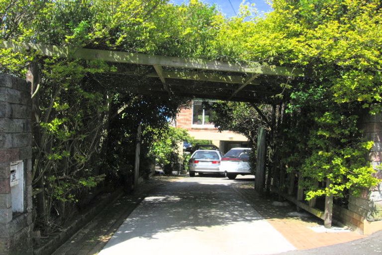 Photo of property in 25 Box Hill, Khandallah, Wellington, 6035