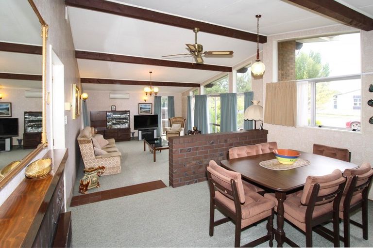 Photo of property in 49 Brooklyn Road, Carterton, 5713