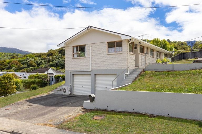 Photo of property in 2a Leicester Street, Picton, 7220