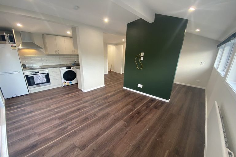 Photo of property in 175 Melbourne Road, Island Bay, Wellington, 6023