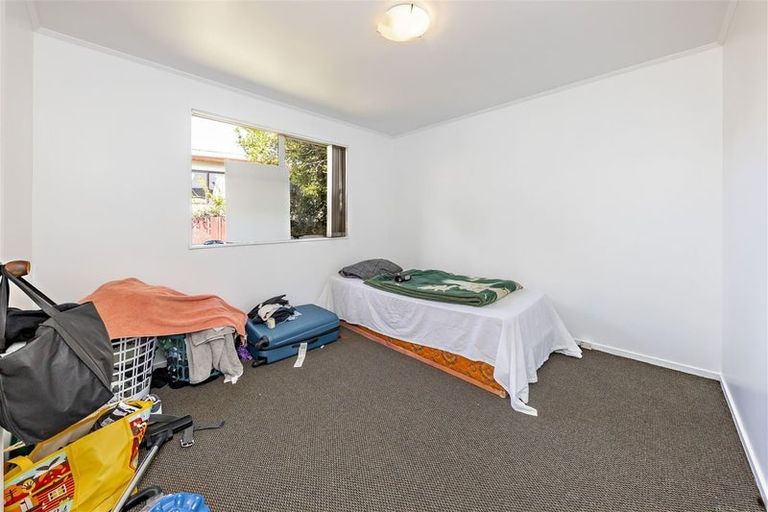 Photo of property in 2/35 Taitimu Drive, Weymouth, Auckland, 2103