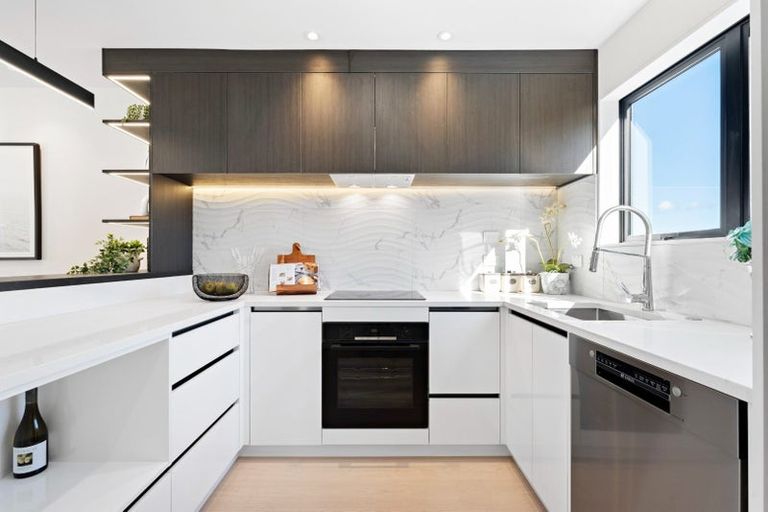 Photo of property in 11a Bowman Road, Forrest Hill, Auckland, 0620