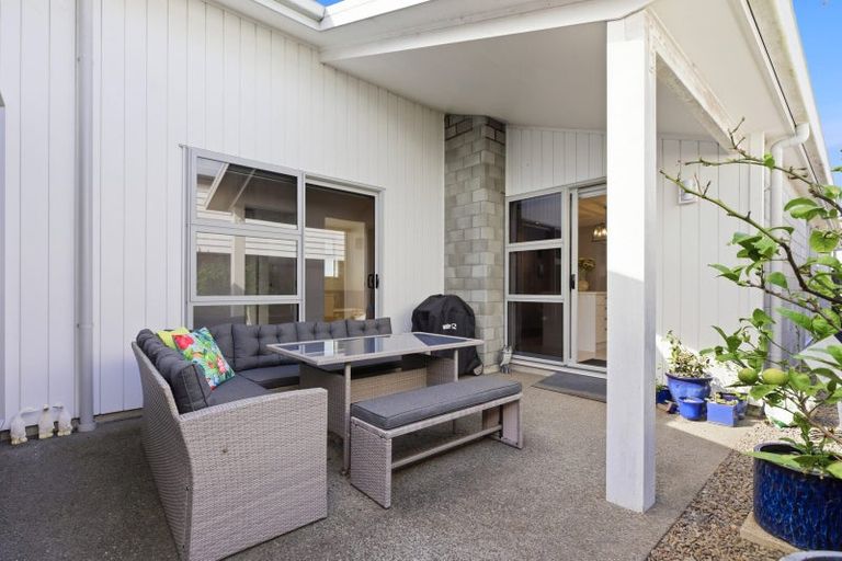 Photo of property in 9 Pimelea Street, Papamoa Beach, Papamoa, 3118