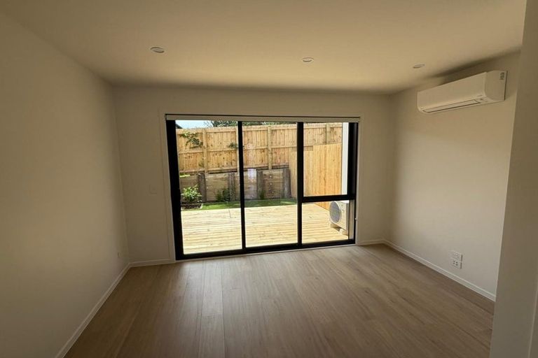 Photo of property in 32c Flaxdale Street, Birkdale, Auckland, 0626