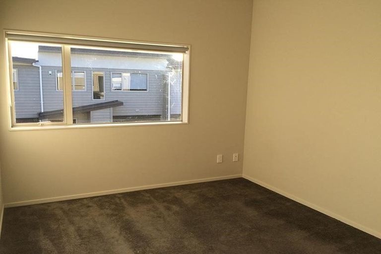 Photo of property in 22/45a Swanson Road, Henderson, Auckland, 0610