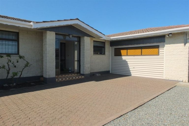 Photo of property in 15 Temple Crescent, Gleniti, Timaru, 7910
