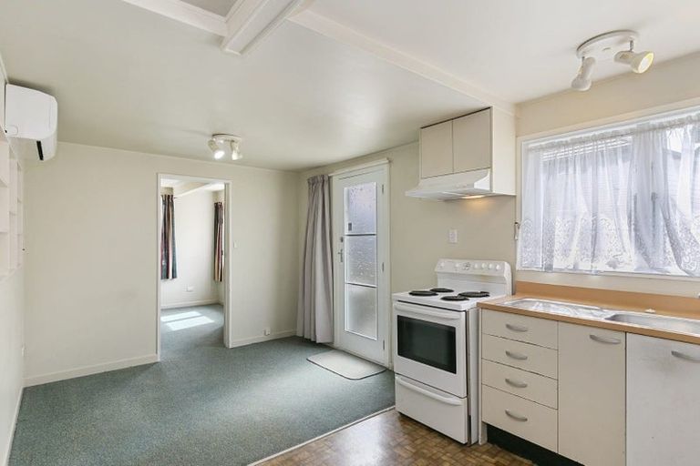 Photo of property in 7 Stephen Street, Johnsonville, Wellington, 6037