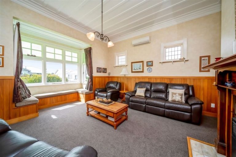 Photo of property in 7 George Street, Hawera, 4610