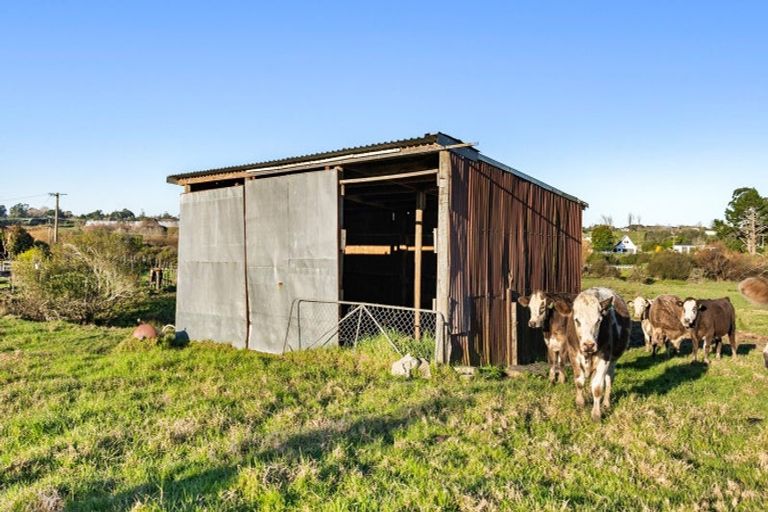 Photo of property in 197 Charles Road, Karaka, Papakura, 2580