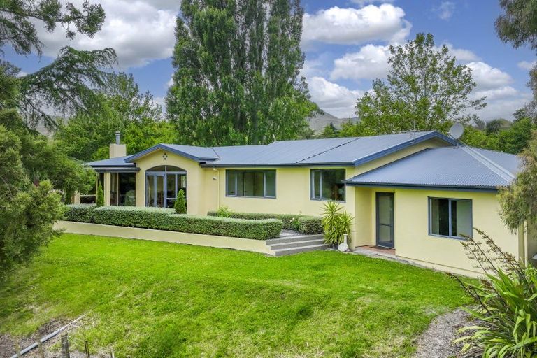 Photo of property in 1544 Kahuranaki Road, Kahuranaki, Havelock North, 4295