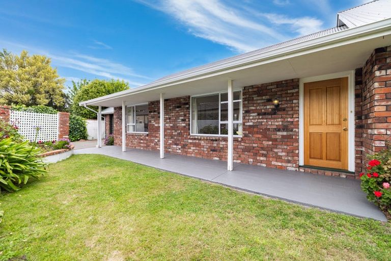 Photo of property in 21 Highsted Road, Bishopdale, Christchurch, 8053