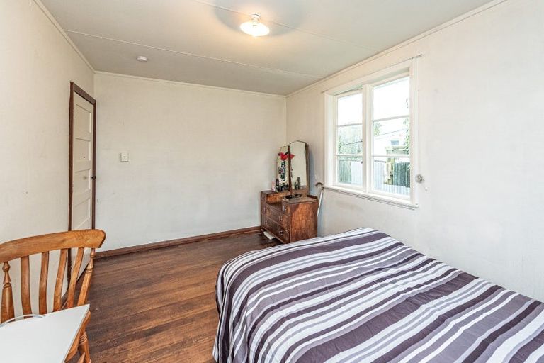 Photo of property in 39 Smith Street, Waverley, 4510