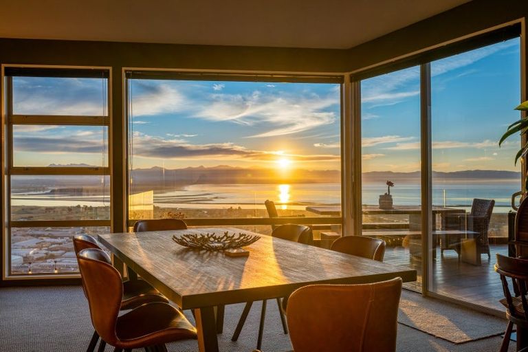 Photo of property in 3 Zeehaen Place, Britannia Heights, Nelson, 7010