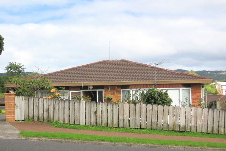 Photo of property in 5/74 West Coast Road, Glen Eden, Auckland, 0602