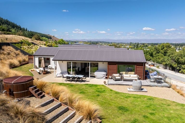 Photo of property in 26 Naylor Street, Clyde, 9330