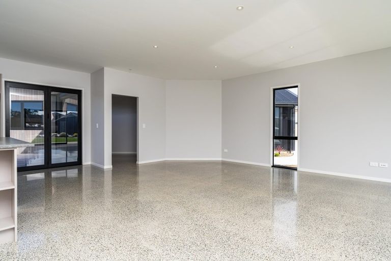 Photo of property in 6 Paulene Anne Place, Mangawhai Heads, Mangawhai, 0505