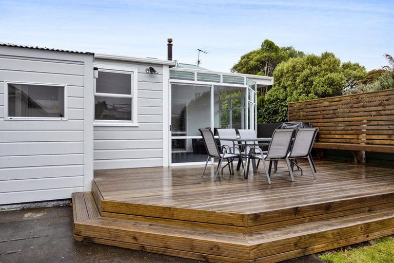 Photo of property in 28 Disraeli Street, Hawera, 4610