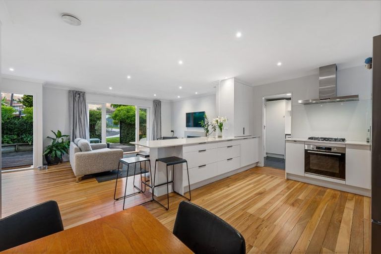 Photo of property in 17 Poto Street, Te Atatu South, Auckland, 0610