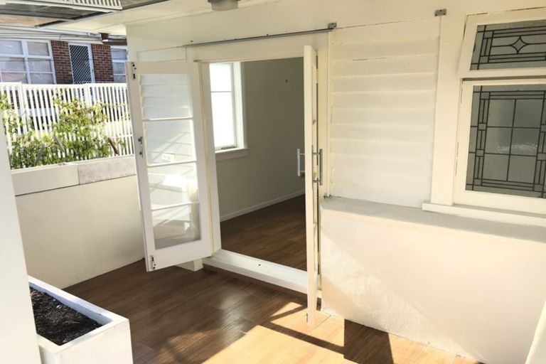 Photo of property in 226 Onewa Road, Birkenhead, Auckland, 0626