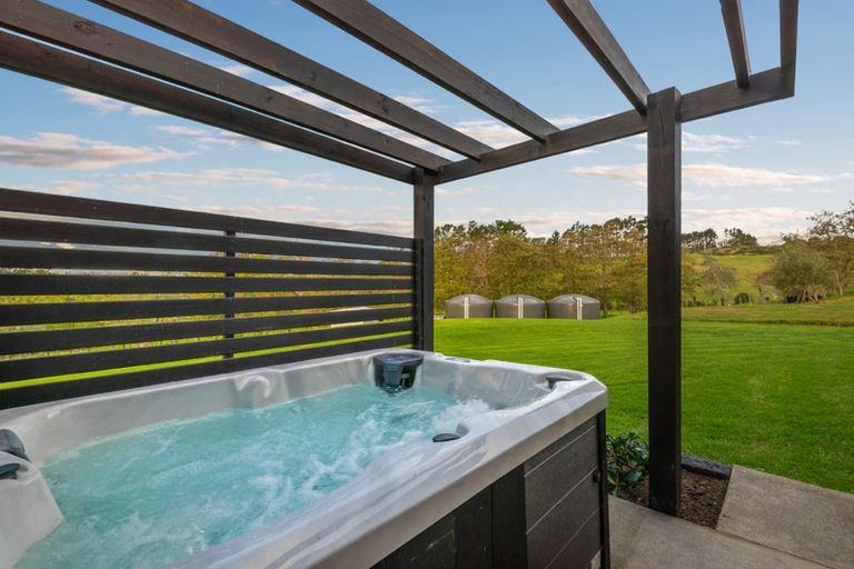 Photo of property in 253 Horseshoe Bush Road, Dairy Flat, Albany, 0794