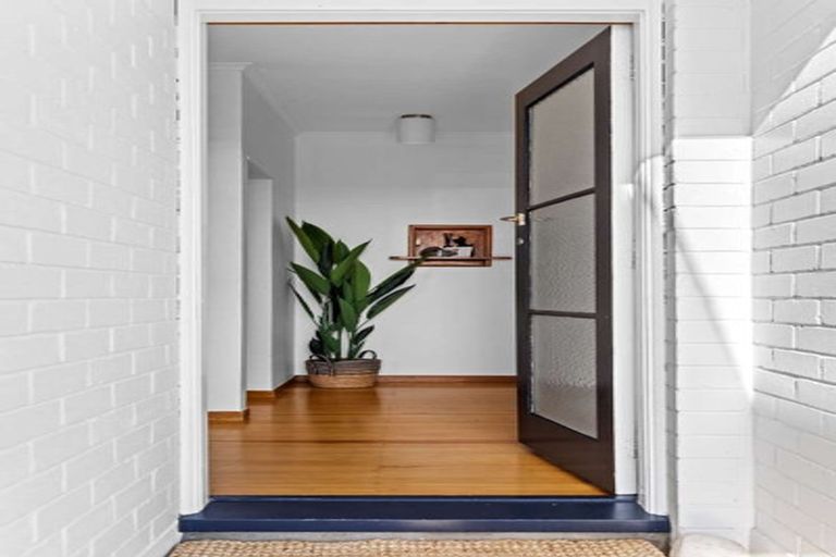 Photo of property in 50b Hall Road, Matua, Tauranga, 3110