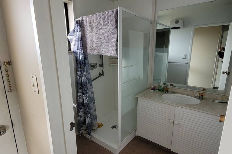 Photo of property in 1/14 Resolution Place, Bryndwr, Christchurch, 8053