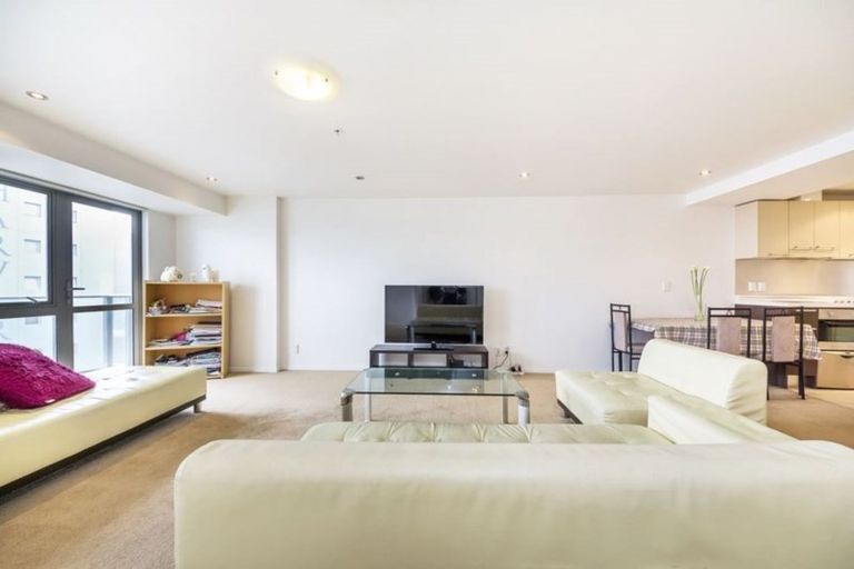 Photo of property in Fiore On Hobson Apartments, 801/152 Hobson Street, Auckland Central, Auckland, 1010