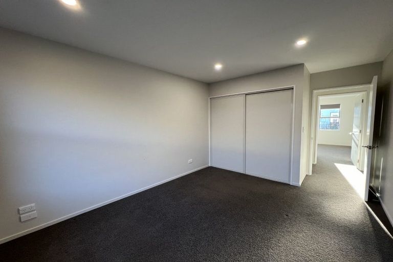 Photo of property in 5 Robalan Close, Halswell, Christchurch, 8025