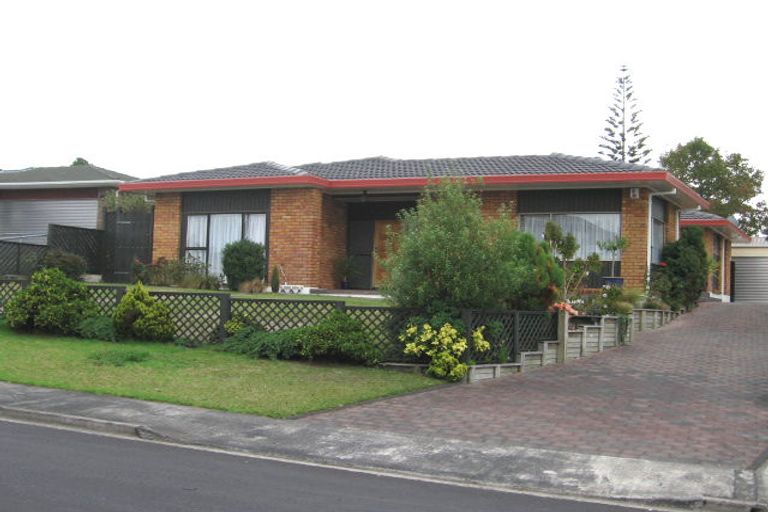 Photo of property in 22 White Heron Drive, Massey, Auckland, 0614