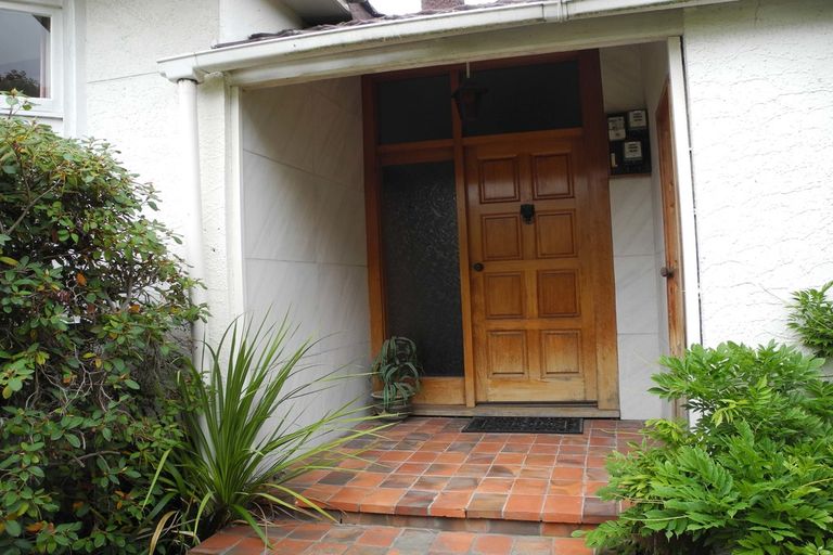 Photo of property in 33 Rhodes Street, Waimate, 7924