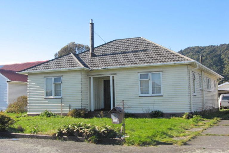 Photo of property in 31 Firth Street, Cobden, Greymouth, 7802