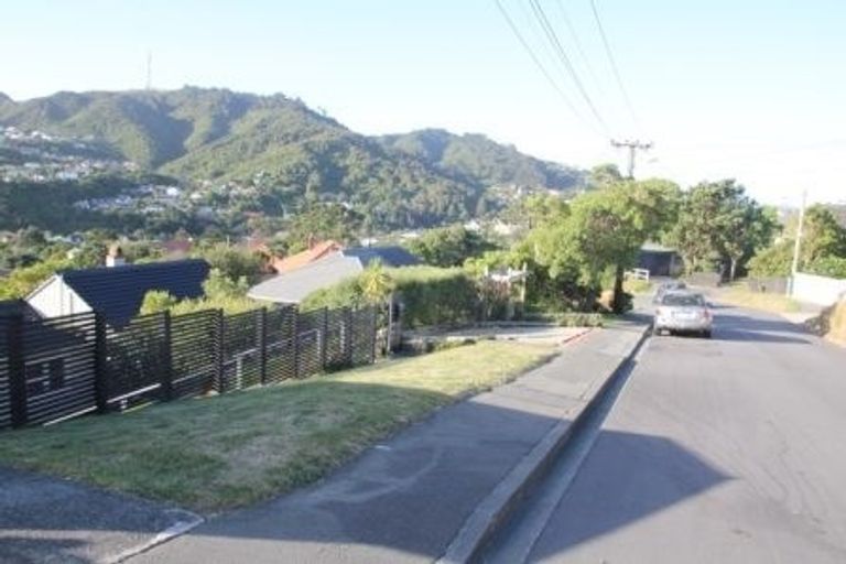Photo of property in 19 Bankot Crescent, Ngaio, Wellington, 6035