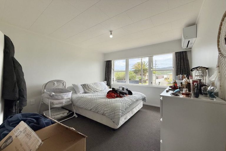 Photo of property in 14 Ruthven Road, Wainuiomata, Lower Hutt, 5014